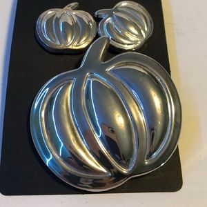 Best silver plated pumpkin/pendant, earring set